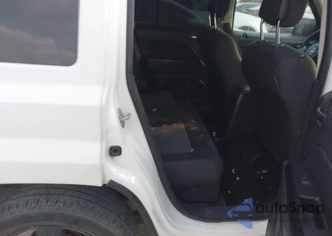 2015 Jeep Patriot Altitude Edition из США, поврежденный, VIN 1C4NJPBA8FD402609